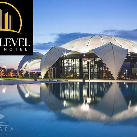 Next Level Apart Hotel Oradea Extérieur photo
